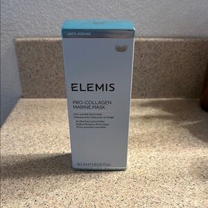 ELEMIS Pro-Collagen Marine Mask in White and Blue